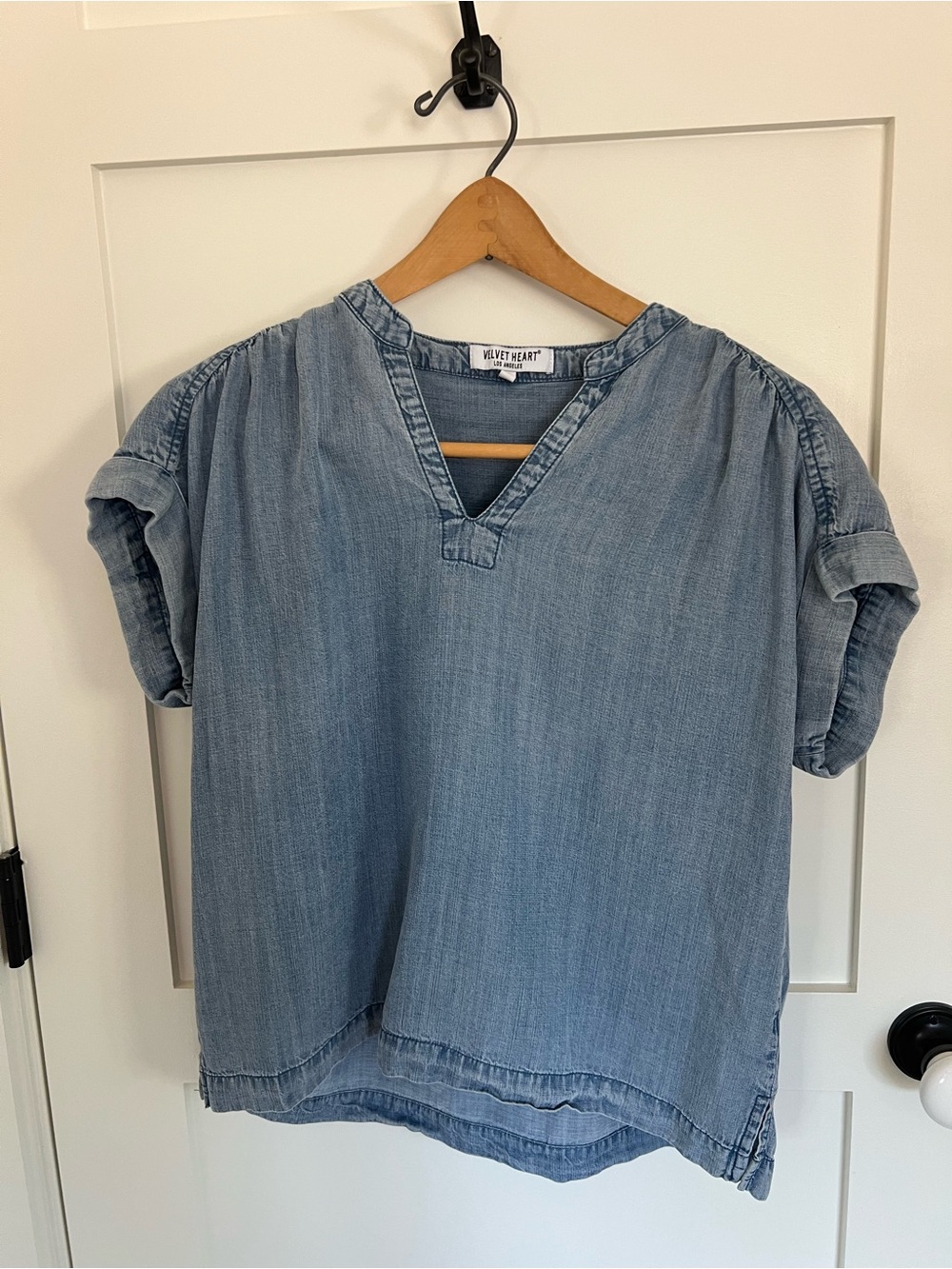 NWOT Velvet Heart Light Blue Soft Denim Blouse